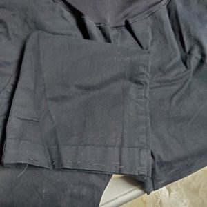 Lot of maternity pants and a few tops